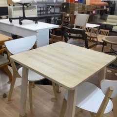 ⭐️春日市⭐️IKEA★NORRAKR⭐️3点ダイニングセット⭐️ナチュラル⭐️オシャレ⭐️白⭐️木目調⭐️の画像