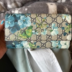 GUCCI長財布の画像
