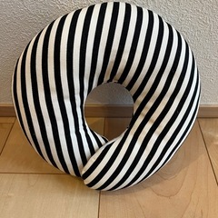 エスメラルダ ドーナツ枕（旧タイプ）
