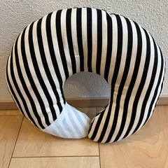 エスメラルダ ドーナツ枕（旧タイプ）の画像