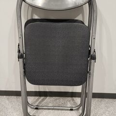 パイプ椅子8脚　中古品