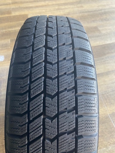 GOODYEAR スタッドレスタイヤ４本