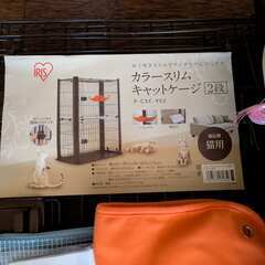 最終値下げです！　キャットケージ　アイリスオーヤマ2段　P-CSC-902　未使用デオトイレ/座布団付きの画像
