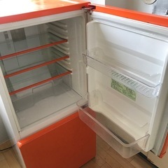 オレンジの冷蔵庫