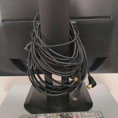 モニターですが線を繋げばテレビが見れます。