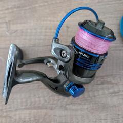 釣具　BLUE　BLINK　2000 リール