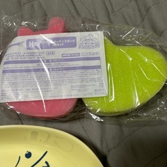カービィの食器、ドラクエのスポンジセットの画像