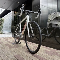 TREK DOMANE AL3 DISC 2022（トレック ドマーネ）　の画像