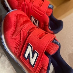 ニューバランス　子供用スニーカー