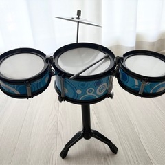 美品　おもちゃ　ドラムセット　楽器玩具