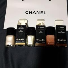 CHANELネイル3本