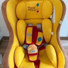新生児から使えるチャイルドシート　プーさん