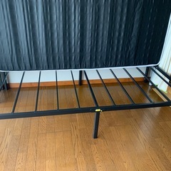 スチールベッド＆マットレスの画像