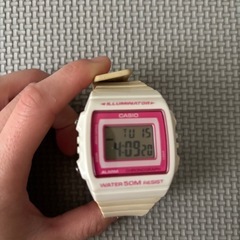 CASIO・デジタル腕時計