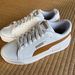 PUMAスマッシュプラットフォームV3の画像