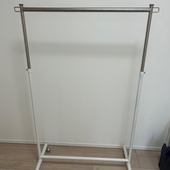 ※お渡し者仮確定中※【500円】ハンガーラックお譲りします（高さ...