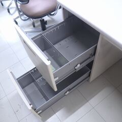 両袖デスク　W1600　リユース品の画像