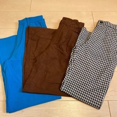 ほぼ新品　パンツ10点、ロングスカート1点、合計11点セットの画像
