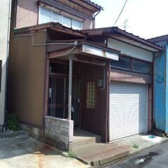 射水市本町1丁目中古一戸建(ガレージ付)