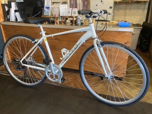 【PROGEAR前後タイヤ・チューブ新品！】アルミフレーム　7速　700×28cクロスバイク　ホワイト