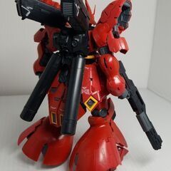 BANDAI 1/144 RG サザビー 完成品 ジャンクの画像