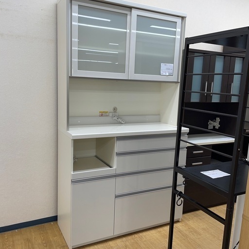 ★ジモティ割あり★   パモウナ　食器棚　クリーニング済み SJ9331