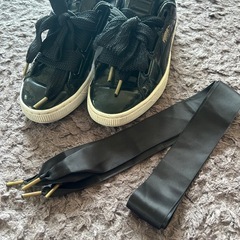 PUMA スニーカー　22.5cm 　変え紐付の画像