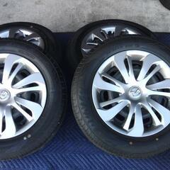 185/65R15夏タイヤ8.5部山、4本ホイールセット。