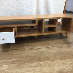 テレビ台