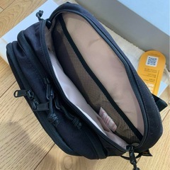 Hugoo ハグー ヒップシート ショルダーバッグ 抱っこ紐　男女兼用の画像