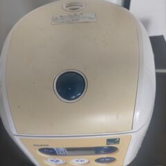 ＳＡＮＹＯ　炊飯ジャー　マイコンジャー炊飯器　３．５合　ECJ-HH35E2の画像