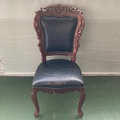 アンティーク家具　ダイニングチェア　椅子　彫刻　鋲打　コレクショ...