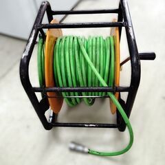 ウレタン エアーホース リール付き エアーコンプレッサ エアーツール インパクトレンチ 整備 内装 土木 工業 札幌市 中央区 南12条店の画像