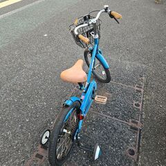 リサイクルショップどりーむ天保山店　No244　自転車　子供用　練習用にオススメ♪　補助輪付き　※スタンドは付属してません　エコチャリNo21468Uの画像