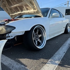 シルビアs15用ガゼルパンチフロントフェンダー