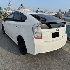 プリウス　車検R9.4　フィルム付きの画像