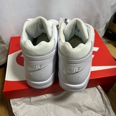 NIKE  ハイカット　ホワイトの画像
