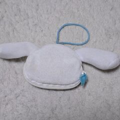 シナモロール マスコット ポーチ ぬいぐるみ サンリオ　キーホルダー ふわふわの画像