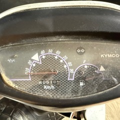 ★支払総額2.8万円★ 関東圏内即日配送可能です！全車走行テスト済みです！ キムコ スーナー50 白 2ストのためオイル注ぎ足すだけ！ バッテリー新品！ 激安原付！ ちょっとした足に♪の画像