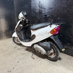 ★支払総額2.8万円★ 関東圏内即日配送可能です！全車走行テスト済みです！ キムコ スーナー50 白 2ストのためオイル注ぎ足すだけ！ バッテリー新品！ 激安原付！ ちょっとした足に♪の画像