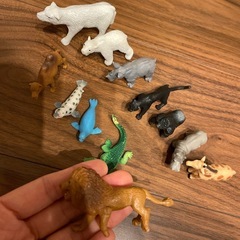 動物　フィギアの画像