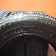 BS BRIDGESTONE BLIZZAK VRX3 205/65R16 16インチ スタッドレス 4本 22年製 バリ溝 ヤリスクロス C28セレナ等　(KTN375)の画像
