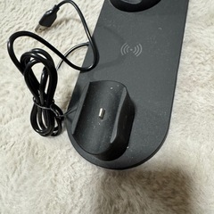 スマホ/アップルウォッチ/AirPods充電器の画像
