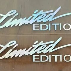 反射する Limited Edition レーザーカッティングステッカー  1枚の画像