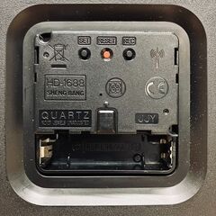電波式 静音壁掛け時計（ブラック）WOODGRAIN WALL CLOCKの画像