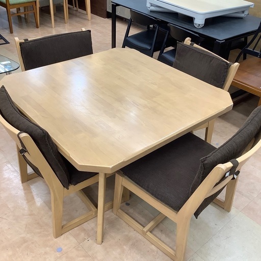 ニトリダイニング 5点セット　ナチュラル　　22,000円