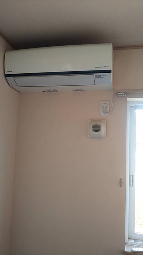 エアコン合計4台引き取って下さい。