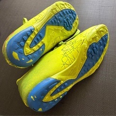 サッカーシューズ　21.5cmの画像