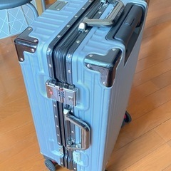 旅行用スーツケスですの画像