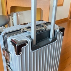 旅行用スーツケスですの画像